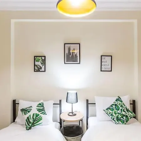 Villa Gorgeous With Private Pool In Istanbul, *