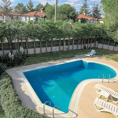 Villa Gorgeous With Private Pool In Istanbul,