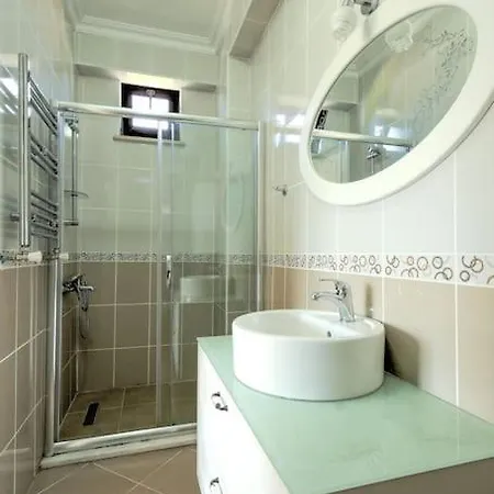 Gorgeous With Private Pool In Istanbul, Ağva